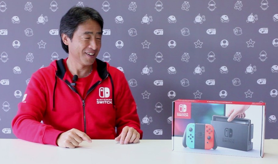 Satoru Shibata nous propose un unboxing de la Nintendo Switch