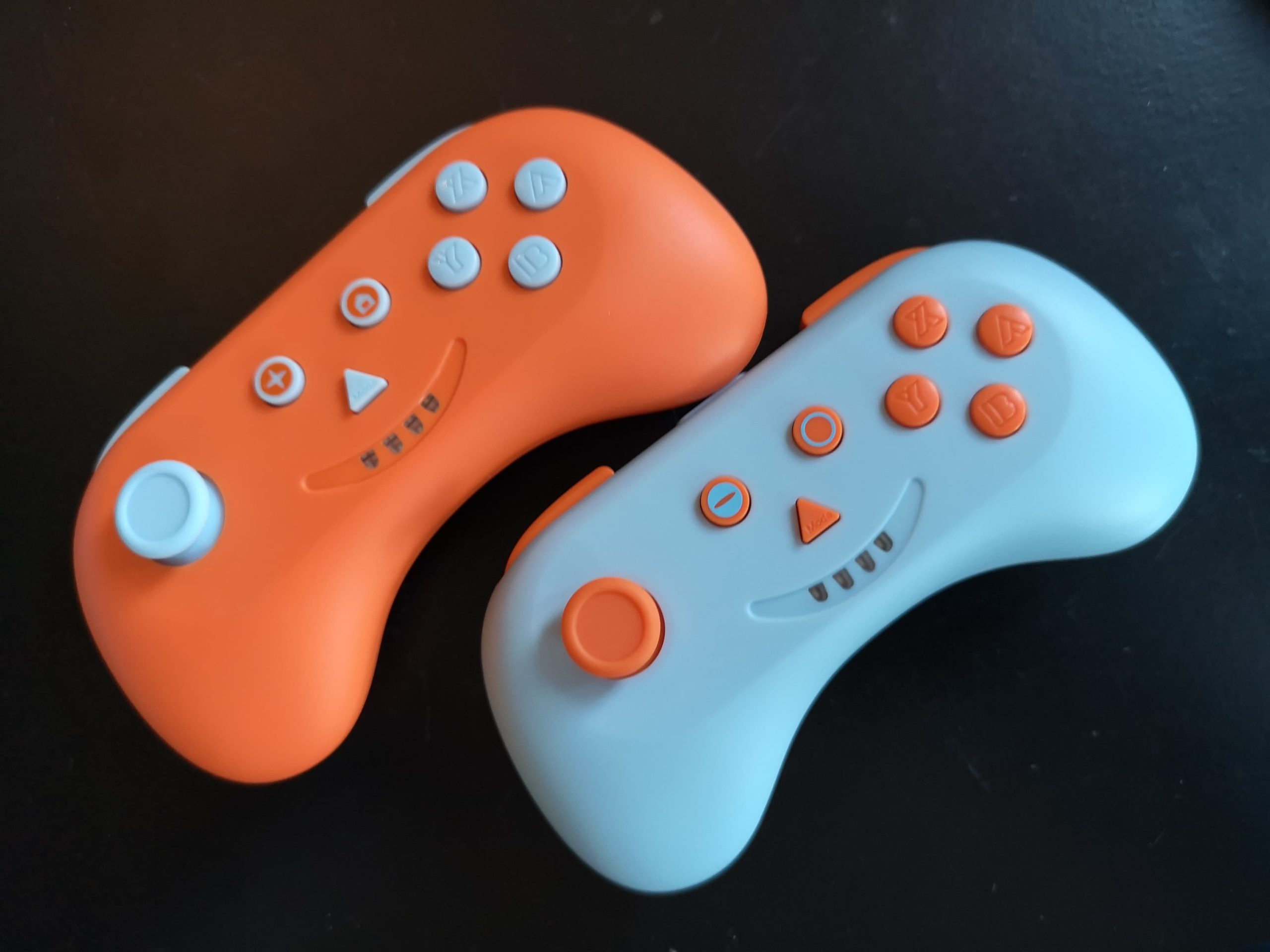 Test mastos : SnakeByte Multi Playcons