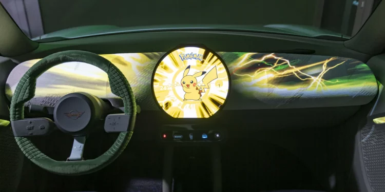 MINI collabore avec Pokémon pour présenter la MINI Concept Aceman incluant le Mode Pokémon à la gamescom 2022