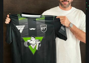 EA SPORTS FC dévoile un maillot inédit en collaboration avec Adil Rami