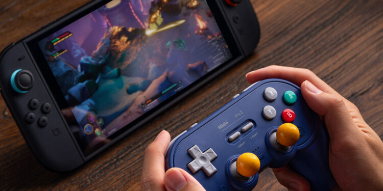 8BitDo Pro 3 Bluetooth Gamepad sur Switch 2 : la nouvelle manette pro débarque en Europe dès le 13 août