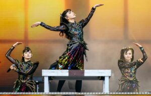 Resident Evil fête ses 30 ans avec une collaboration surprise entre Capcom et BABYMETAL