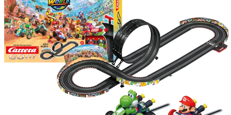 Mario Kart World débarque sur les circuits Carrera avec 5 nouveautés avec Mario et Yoshi
